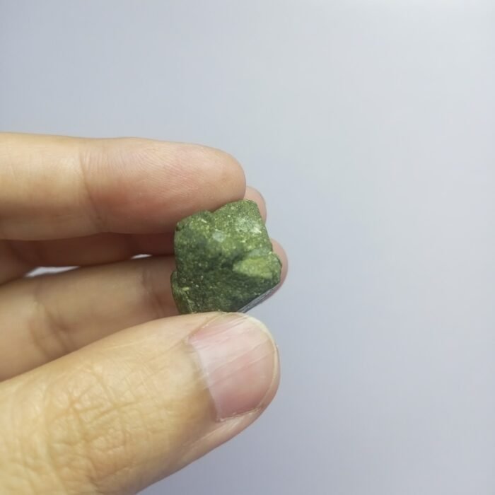 Natural Epidote Crystal 72.80ct Pakistan Rough Specimen - Image 5