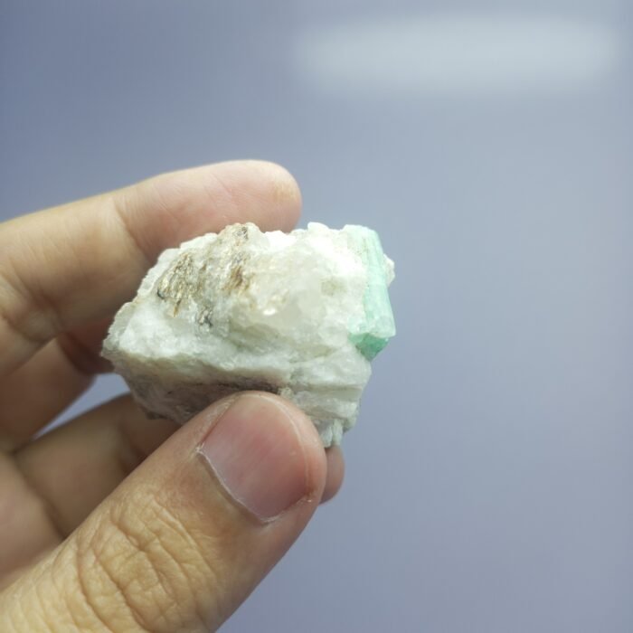 Natural Swat Emerald Specimen 246.65ct Pakistan Crystal - Image 4