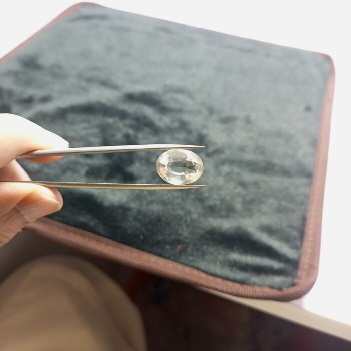 9.90ct Natural Quartz Owl Cut Gemstone From Pakistan For Jewelry - Image 2