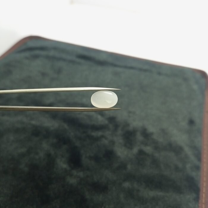 4.40ct Natural Moonstone Gemstone from Pakistan best for Ring Pendant - Image 3