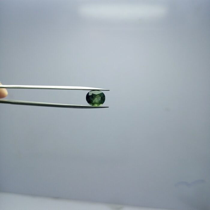 Natural Peridot Owl Carving 4.45ct with Black Tourmaline From Pakistan - Image 5