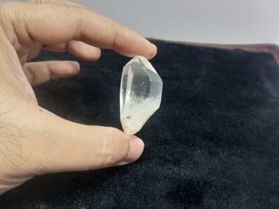 Natural Quartz Rough Crystal Pakistan Origin Clear Terminated Mineral Specimen